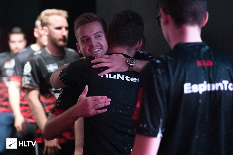 恭喜Yagao夺得年度最佳中单：你值得一切褒奖