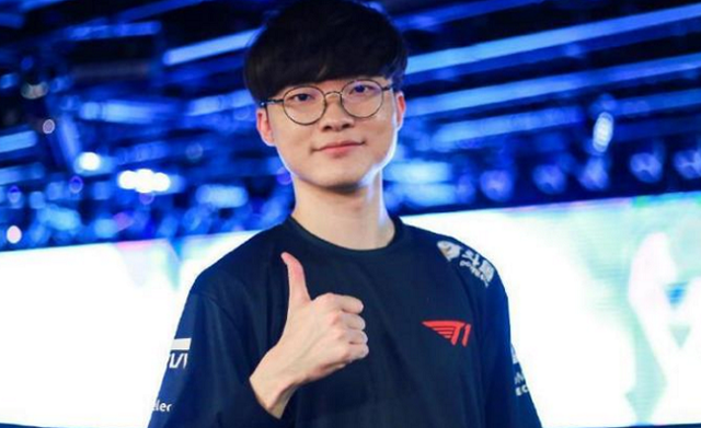 PSG.LGD专访：如何看待DOTA2国内青黄不接的现状