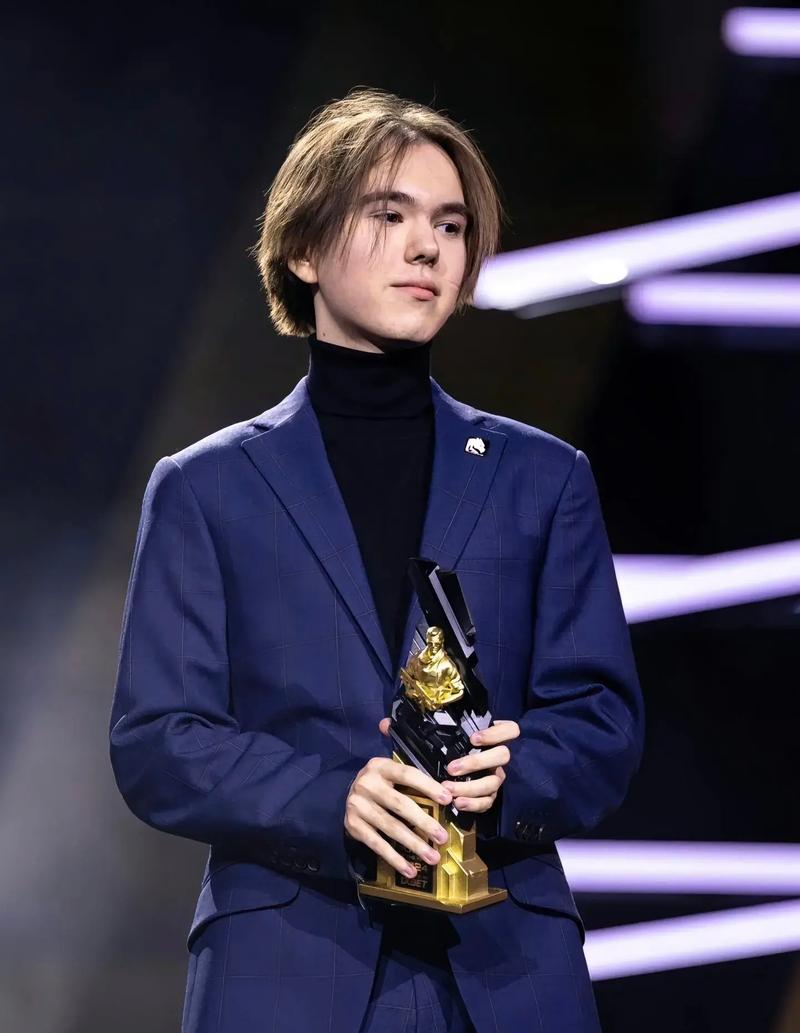 【前瞻】2021KPL春季赛常规赛第二轮佛山GK vs TES，“手法”对决，谁的操作更胜一筹