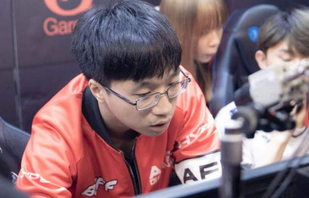 外媒Inven Global评选LPL新季赛AD TOP5：EDG.Viper第一